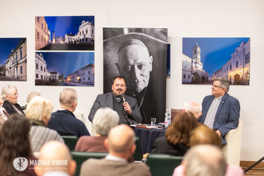 Háló közösségi program